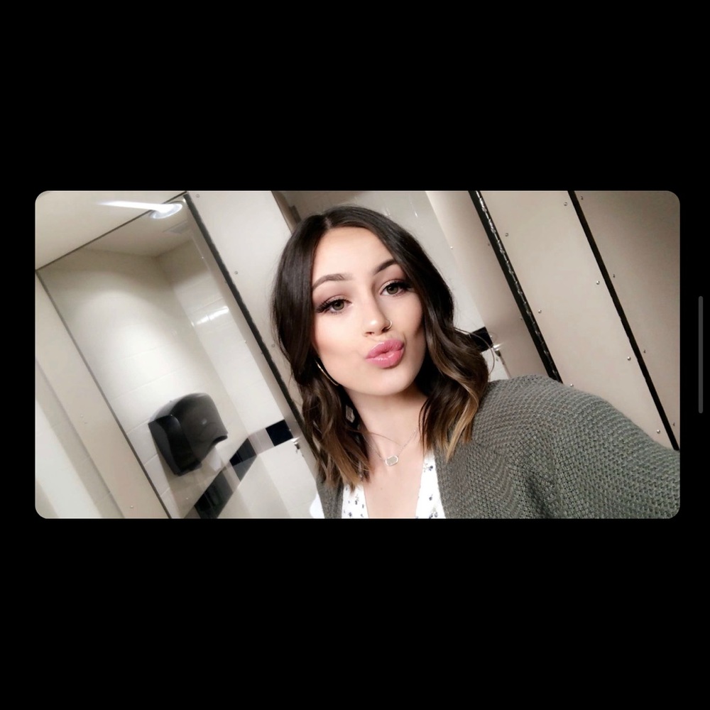 Meet your Posher, Erica